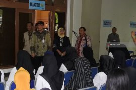 Kepala BKN Kunjungi Lokasi Ujian CPNS