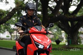 Presiden puji sepeda motor listrik buatan ITS