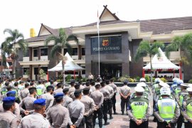 Ratusan polisi Karawang disebar amankan Pilkades serentak