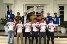 Tim Padang Road Bike (PRB) ramaikan persaingan pebalap Nasional dalam balap sepeda internasional berbalut pariwisata TdS 2018