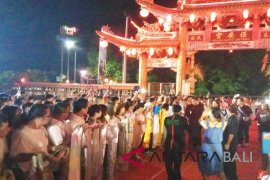 Ribuan masyarakat ikuti "Chau Tu dan Yen Kung" di Bali