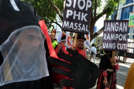 Unjuk Rasa Serikat Pekerja Danamon