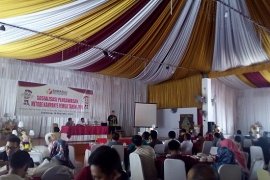 Ratusan Alat Peraga Kampanye di Lumajang Langgar Aturan