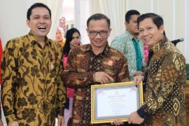 ISI Padang Panjang peroleh penghargaan Komisi Informasi Pusat