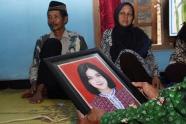 Mayat pria ditemukan mengapung di sungai Pulau Pandan