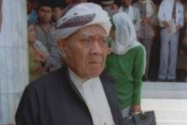 KH Anwar Musaddad dan Lasminingrat  diusulkan lagi jadi Pahlawan Nasional