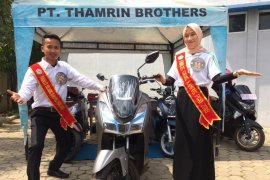 Yamaha Lexi ramaikan pemilihan bujang gadis PGRI