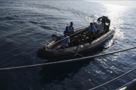 52 Kopaska diterjunkan cari kotak hitam