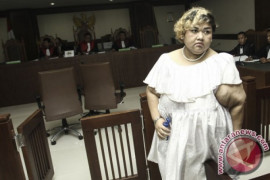 Pretty Asmara meninggal dunia di RS Pengayoman