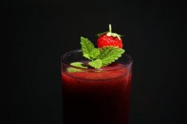 Agar smoothie menyehatkan ditambah sayuran hijau