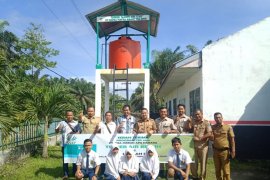 Asian Agri bantu sanitasi sekolah dI Labuhanbatu Selatan