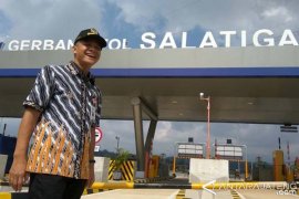 Ganjar dukung truk logistik dapat diskon Tol Trans Jawa