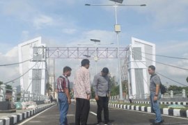 Wali Kota Kediri Pantau Penyelesaian Pembangunan Jembatan Brawijaya