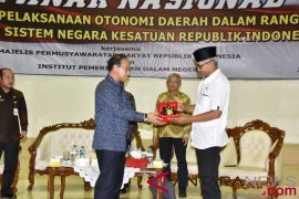 Agun akui perlunya evaluasi pelaksanaan otonomi daerah