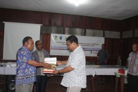 Pemkab Asmat terima laporan perbaikan layanan pendidikan-kesehatan