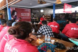 150 kader PSIi "ngobras" dengan Grace Natalie