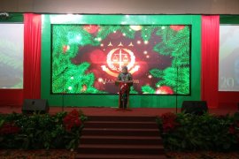 FIF beri beasiswa keluarga karyawan