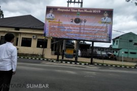 Puncak arus mudik libur tahun baru diprediksi hari ini