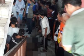 Remaja tewas jatuh dari lantai empat Rumah Susun Tambora