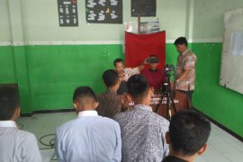 Dispendukcapil Tulungagung "Jemput Bola" Perekaman data KTP-E Pemilih Pemula