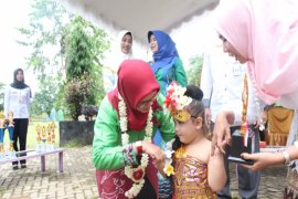 HIMPAUDI  Tala gelar gebyar baju adat nusantara