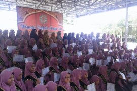 169 santri ikut wisuda tahfizh Al-Qur'an