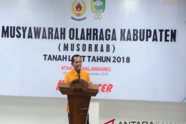 Bupati berharap KONI bangun sinergi