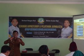 IPDP Kota Samarinda Gelar Seminar Hipnoterapi dan Jurnalistik
