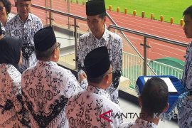 Paman Birin dan Ansharuddin terima penghargaan Dwija Praja Nugraha