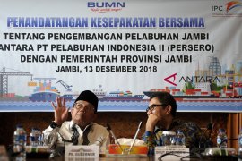 Jambi, Pelindo II sign joint agreement on development of port