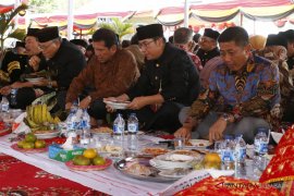 Peringati HUT Sawahlunto, Pemkot gelar makan bajamba