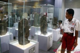 Pelajari Peninggalan Purbakala