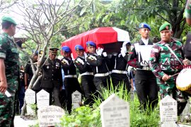 Letnan Kolonel CPM Dono Kuspriyanto sempat kirim video di grup alumni SMA