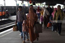 KAI Madiun Layani 538.262 Penumpang selama Natal-Tahun Baru
