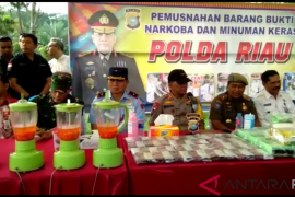 29,58 kg sabu dan 18.600 pil H-five dimusnahkan