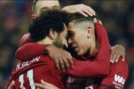 Juergen Klopp terharu saat Salah berikan penalti kepada Firmino