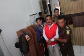 Mantan Kadispora Gresik Ditahan karena Dugaan Korupsi