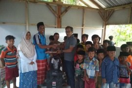 LKBN Antara Biro NTB sumbang peralatan penunjang TPQ Senaru