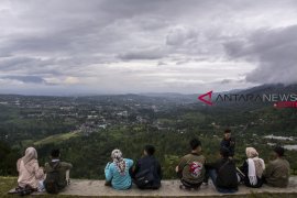 Wisata bukit Paralayang