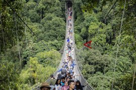 Wisata jembatan gantung Situ Gunung