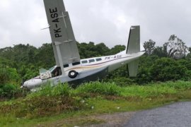 Pesawat Alfa Trans tergelincir di Kasonaweja Mamberamo Raya