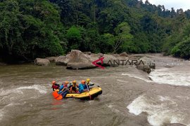 Bengkulu Selatan sertifikasi 20 pemandu arung jeram