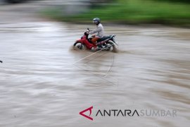 BANJIR AKIBAT DRAINASE BURUK Page 1 Small