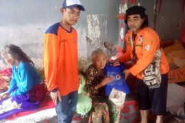 BPBD Jember Berikan Bantuan kepada Korban Banjir dan Longsor