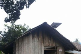 Balangan Coal laksanakan program bedah rumah dan sanitasi masyarakat