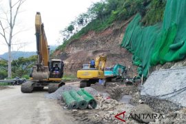 Perbaikan Jalan Selatan Cianjur-Bandung tuntas Januari 2019