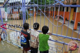 Seribu lebih rumah di Jember terendam banjir