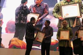 Sawahlunto terima penghargaan dari KPK saat peringatan Harkodia