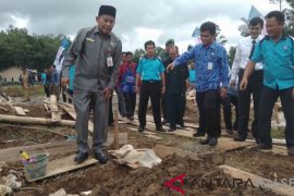 Sekda letakan batu pertama pembangunan perumahan Murakata Residence Barabai