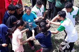 Mahasiswa Undiksha kembangkan "softskill" lewat "outbond"